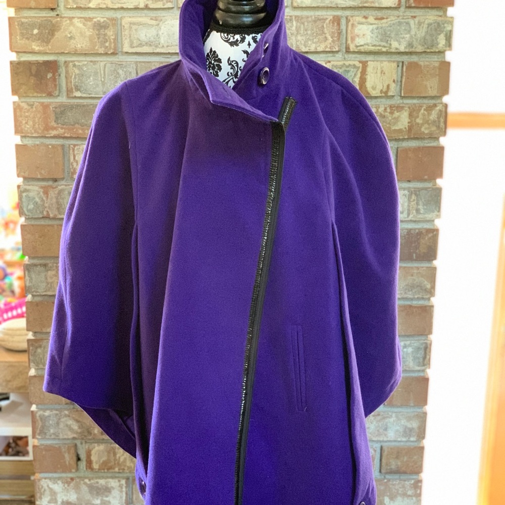 IMAN purple cape